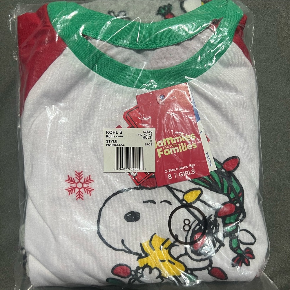 New Kohl's Snoopy Holiday Pajama Set - White and Red (Girls size 8)